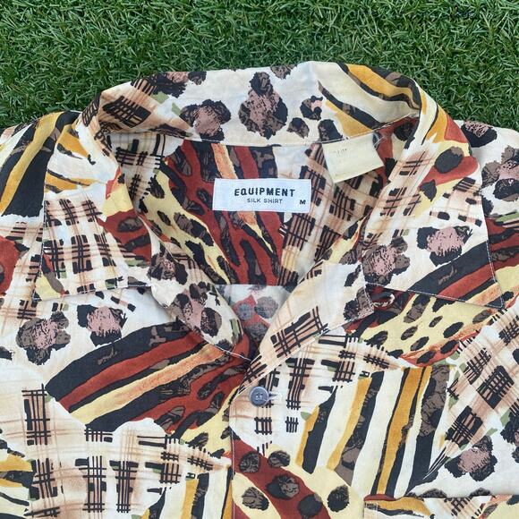 Equipment Men's Abstract Silk Vintage Shirt Brown Tan Medium - Picture 2 of 4